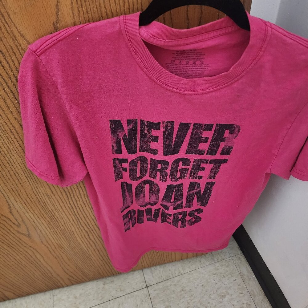 Jerzees shirt never forget Joan Rivers size S/Ch/P